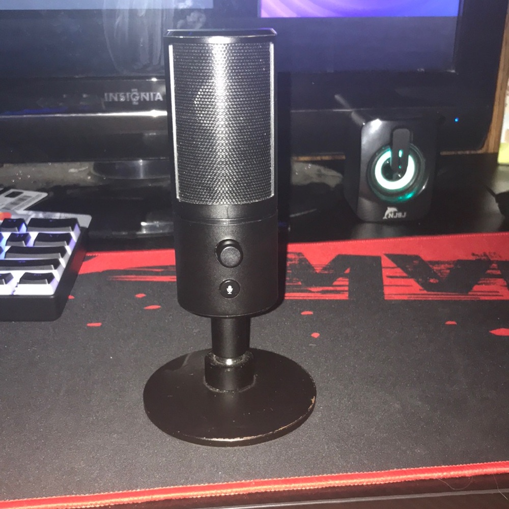 Razer Seirēn X - Black